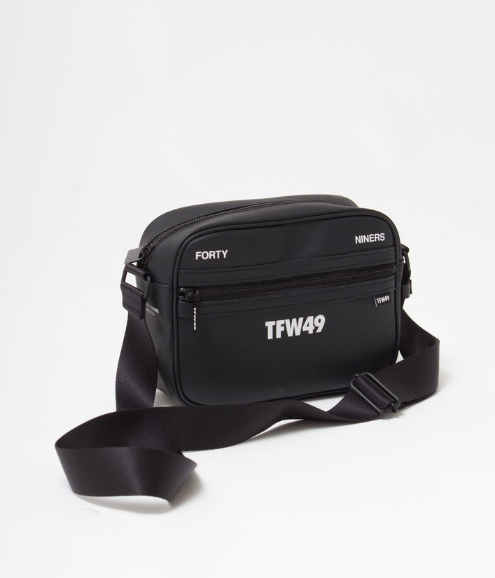 予約2月【TFW49】LEATHER SHOULDER BAG